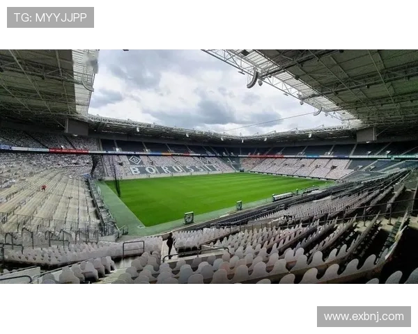 德甲各大球队球场介绍及高清图片展示