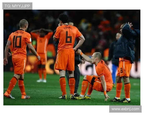 橙色风暴再起回望98世界杯荷兰队的荣耀与遗憾征程经典传奇篇章 橙色风暴再起回望98世界杯荷兰队的荣耀与遗憾征程经典传奇篇章