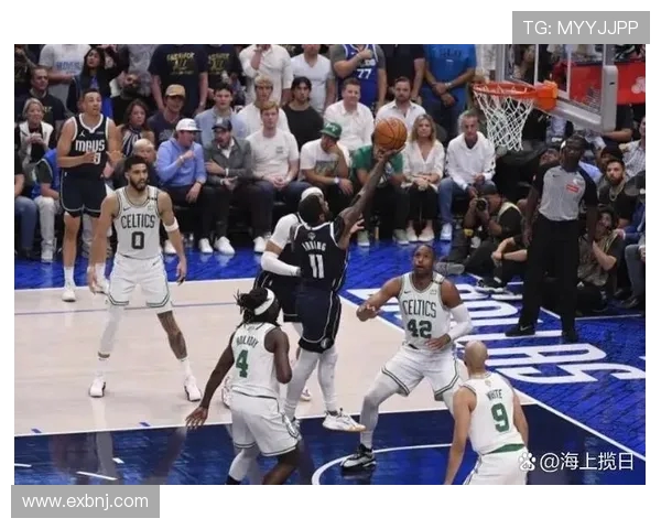 2022NBA总决赛勇士击败凯尔特人夺冠历程回顾与分析